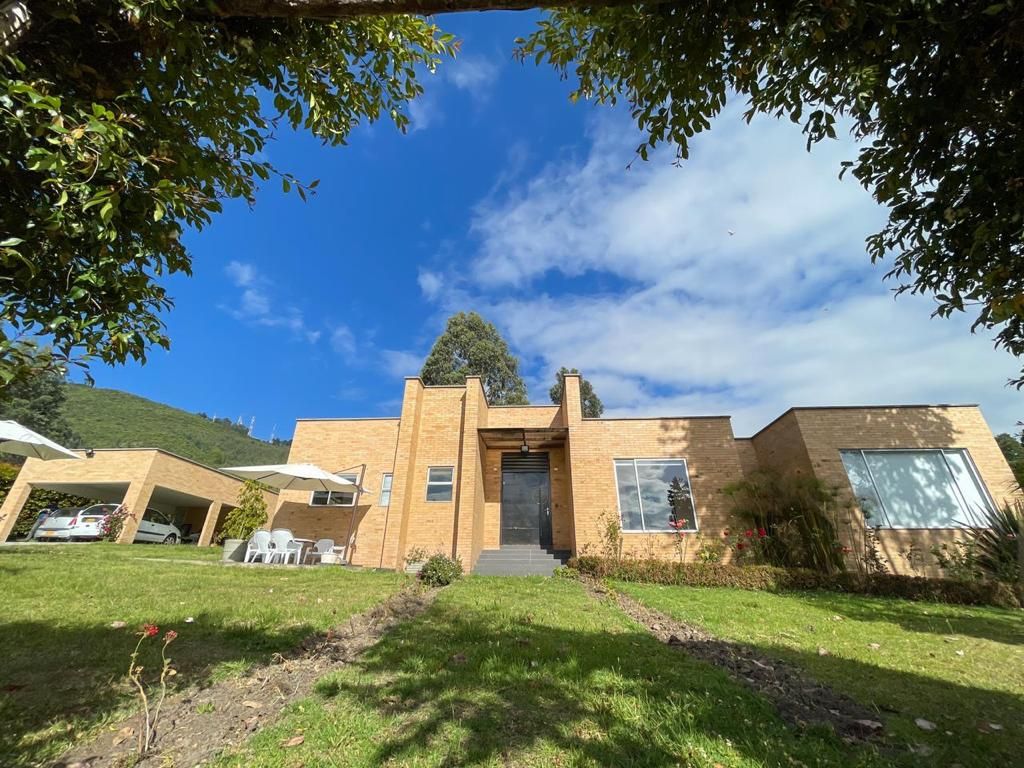 Casa de 5 alcobas en arriendo en Verganzo, Tocancipá, 420 m² · foto 14 de 15