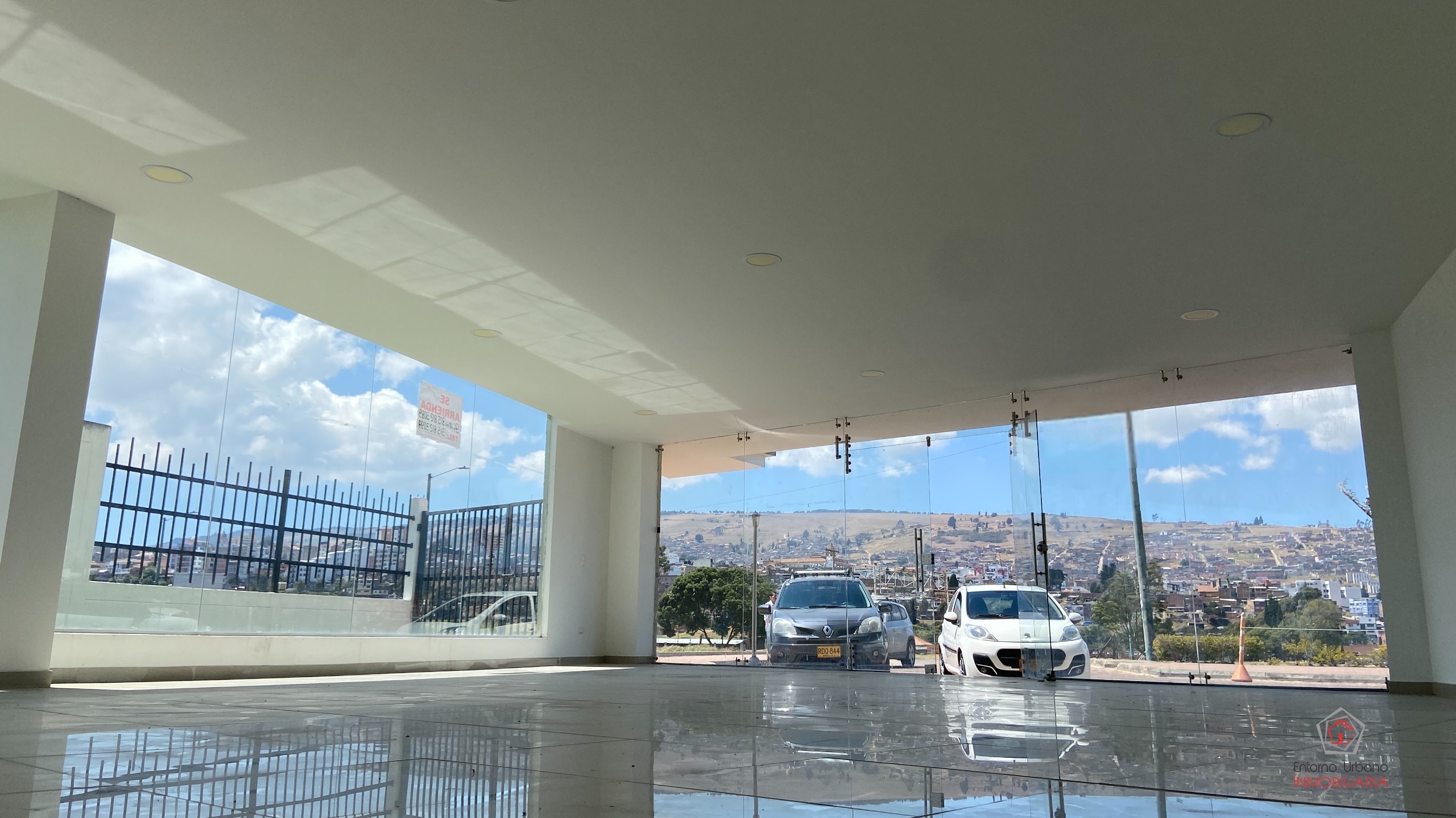 Local en arriendo en Tunja, Tunja, 91 m² · foto 2 de 9