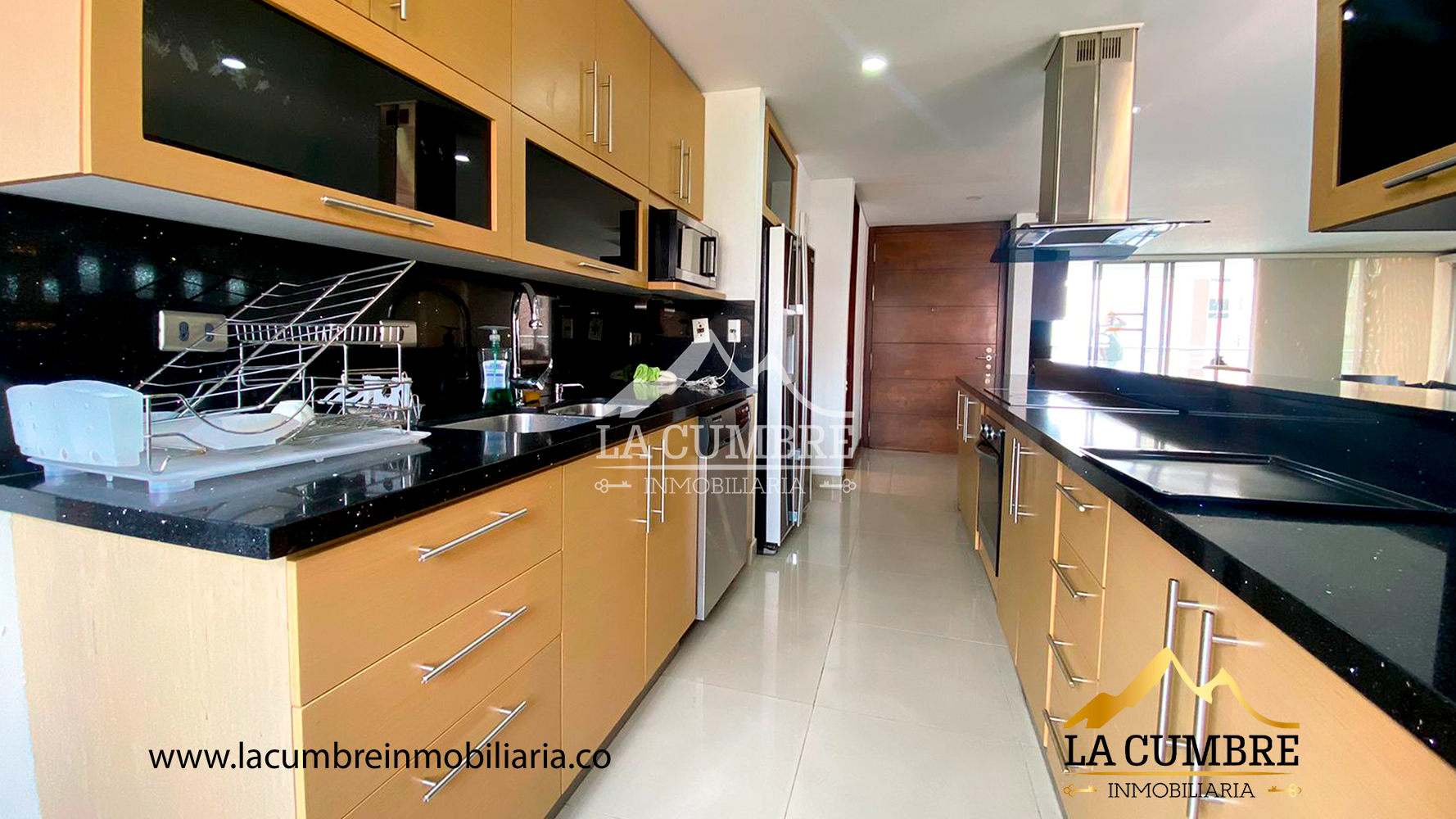 Apartamento en arriendo en Los Balsos, Medellín, 160 m² · foto 6 de 15