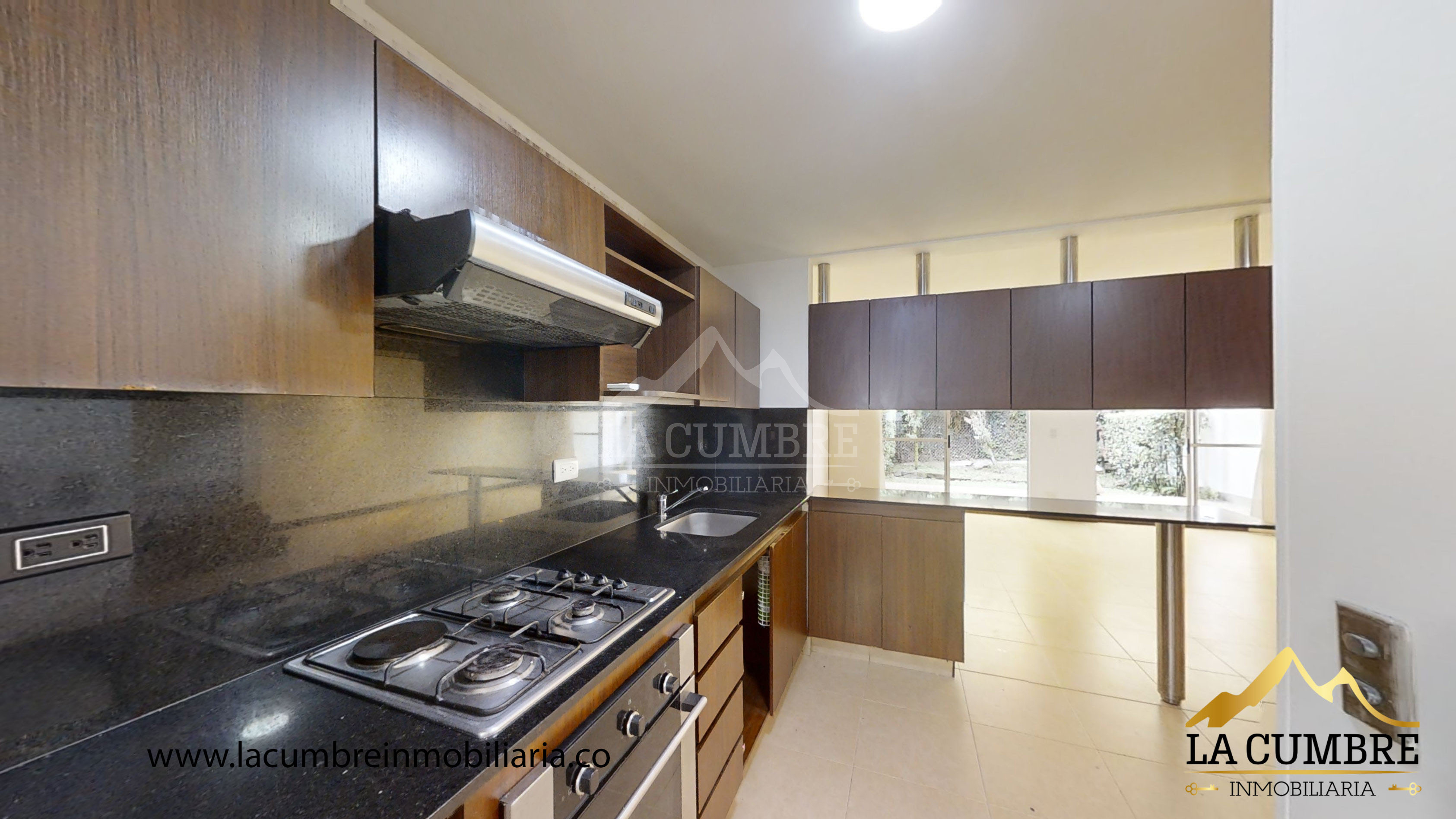 Casa de 3 alcobas en venta en Zuñiga, Envigado, 160 m² · foto 5 de 11
