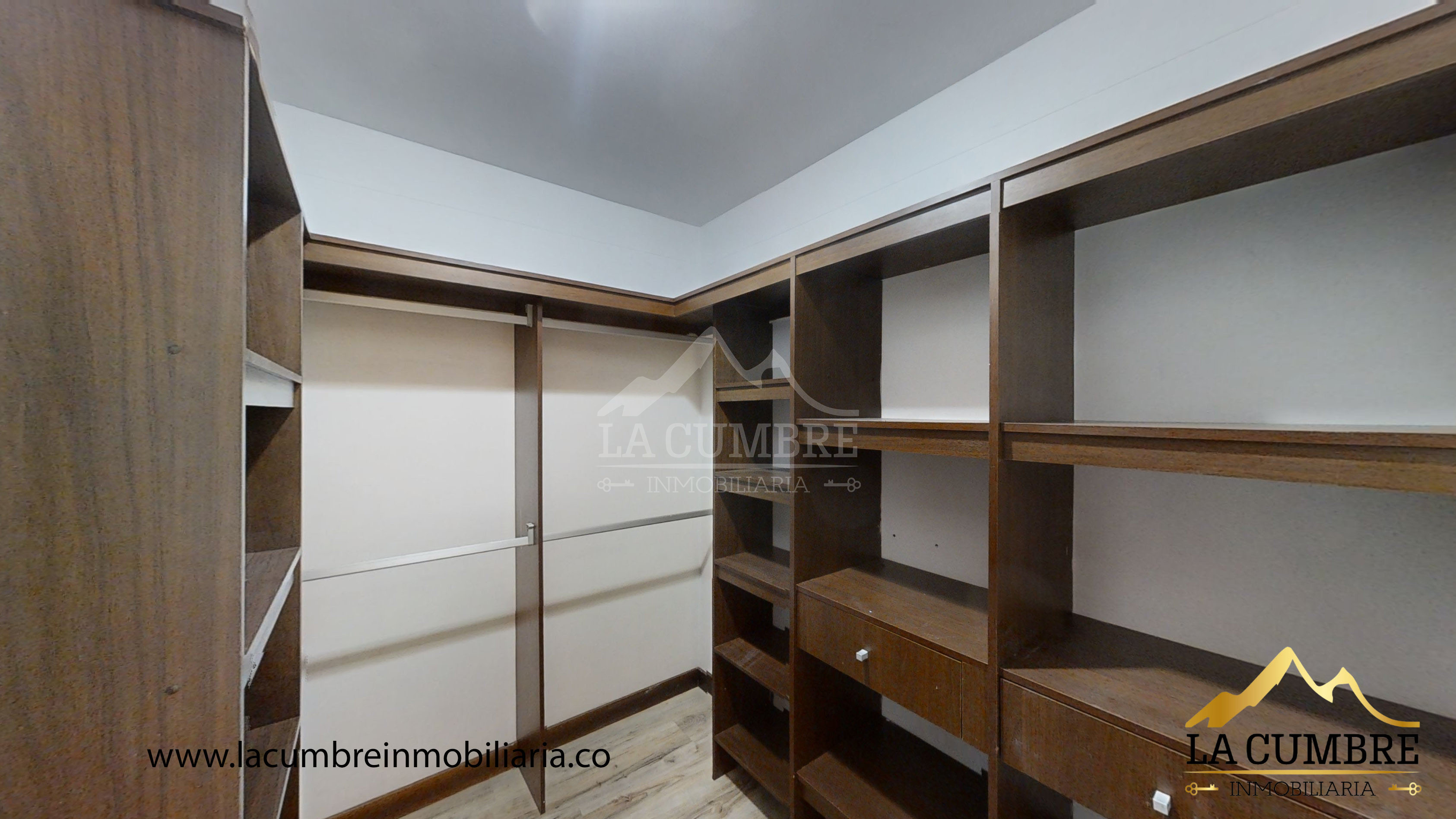 Casa de 3 alcobas en venta en Zuñiga, Envigado, 160 m² · foto 9 de 11