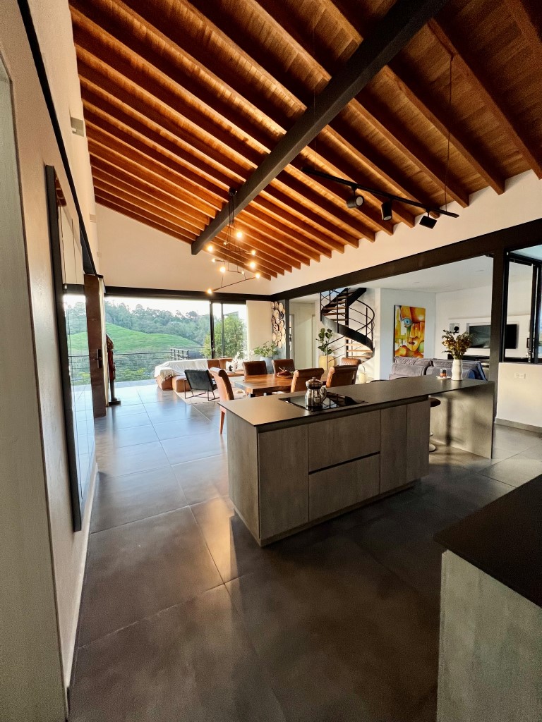 Casa de 4 alcobas en venta en El Retiro · foto 10 de 24