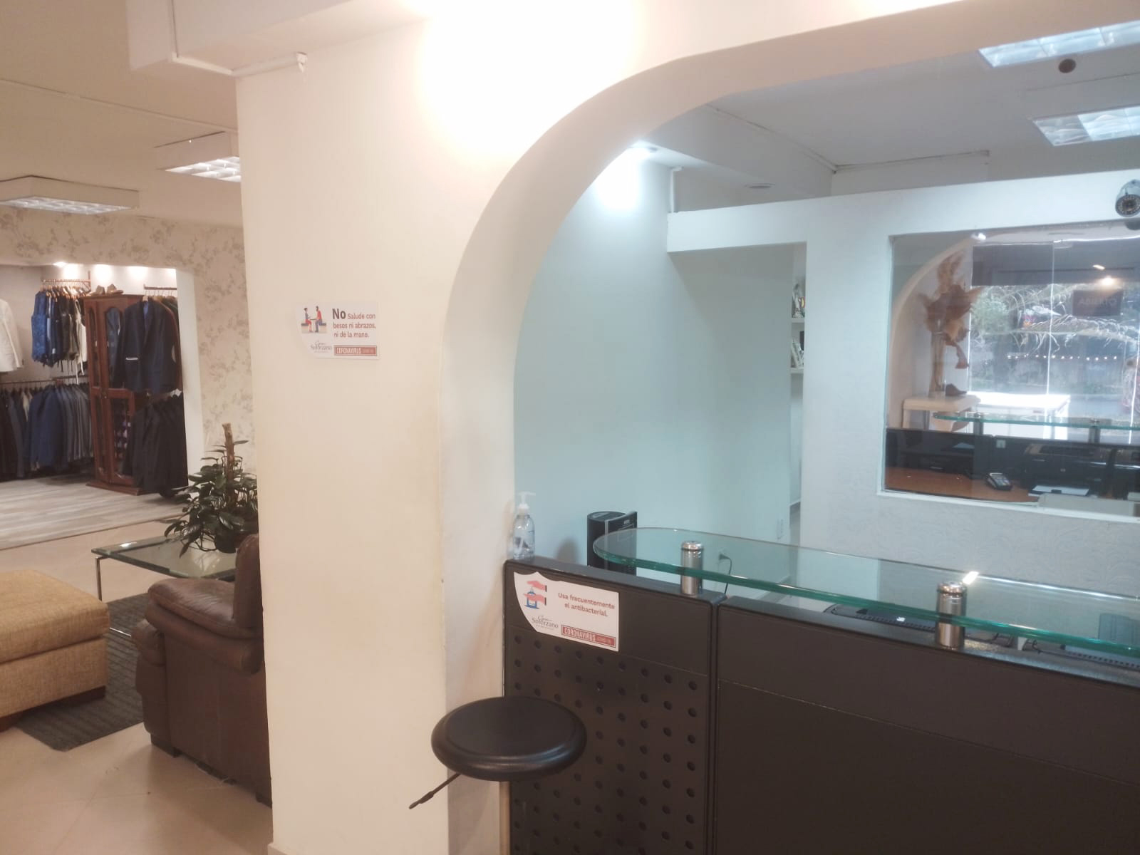 Local en arriendo en Bolivariana, Medellín, 320 m² · foto 3 de 12