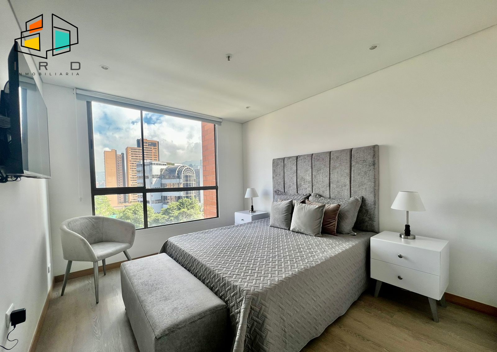 Apartamento en arriendo en El Poblado, Medellín, 90 m² · foto 10 de 24