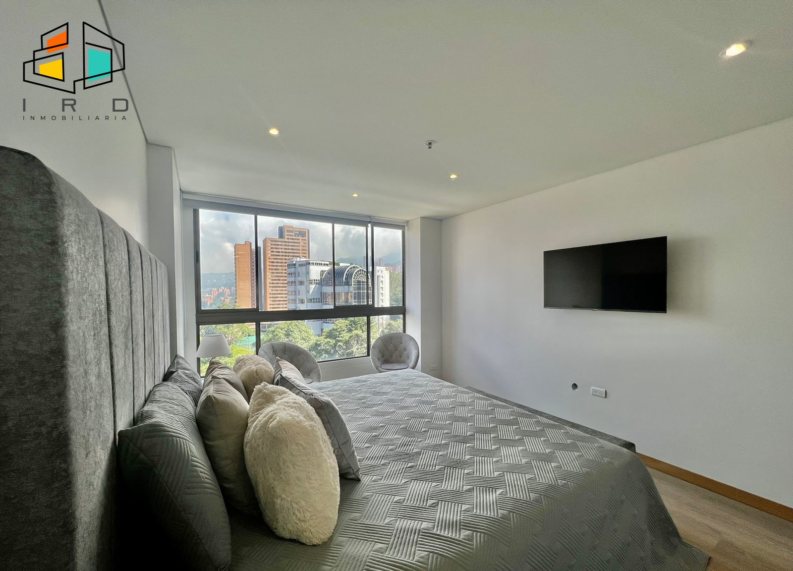 Apartamento en arriendo en El Poblado, Medellín, 90 m² · foto 11 de 24