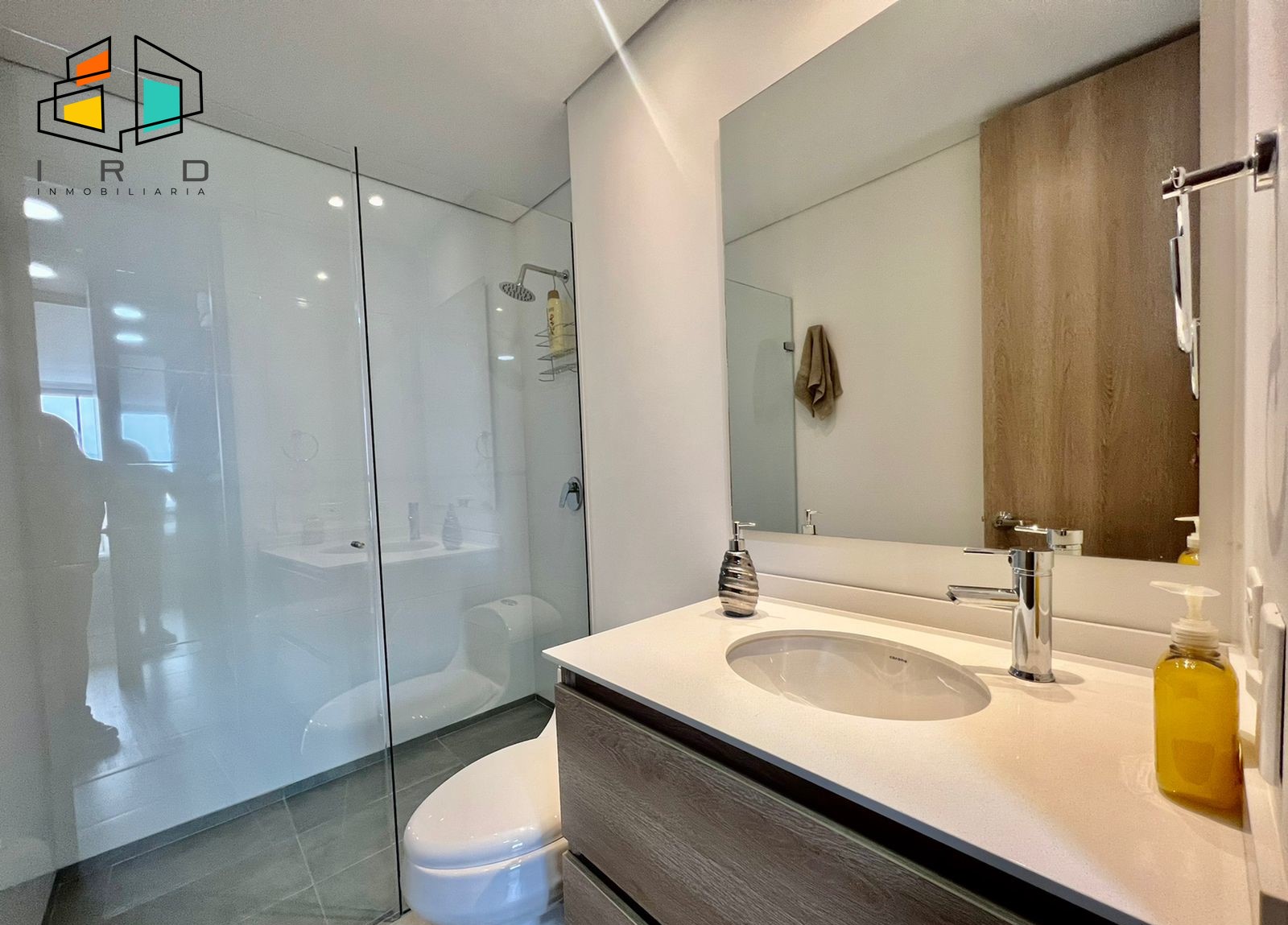 Apartamento en arriendo en El Poblado, Medellín, 90 m² · foto 12 de 24