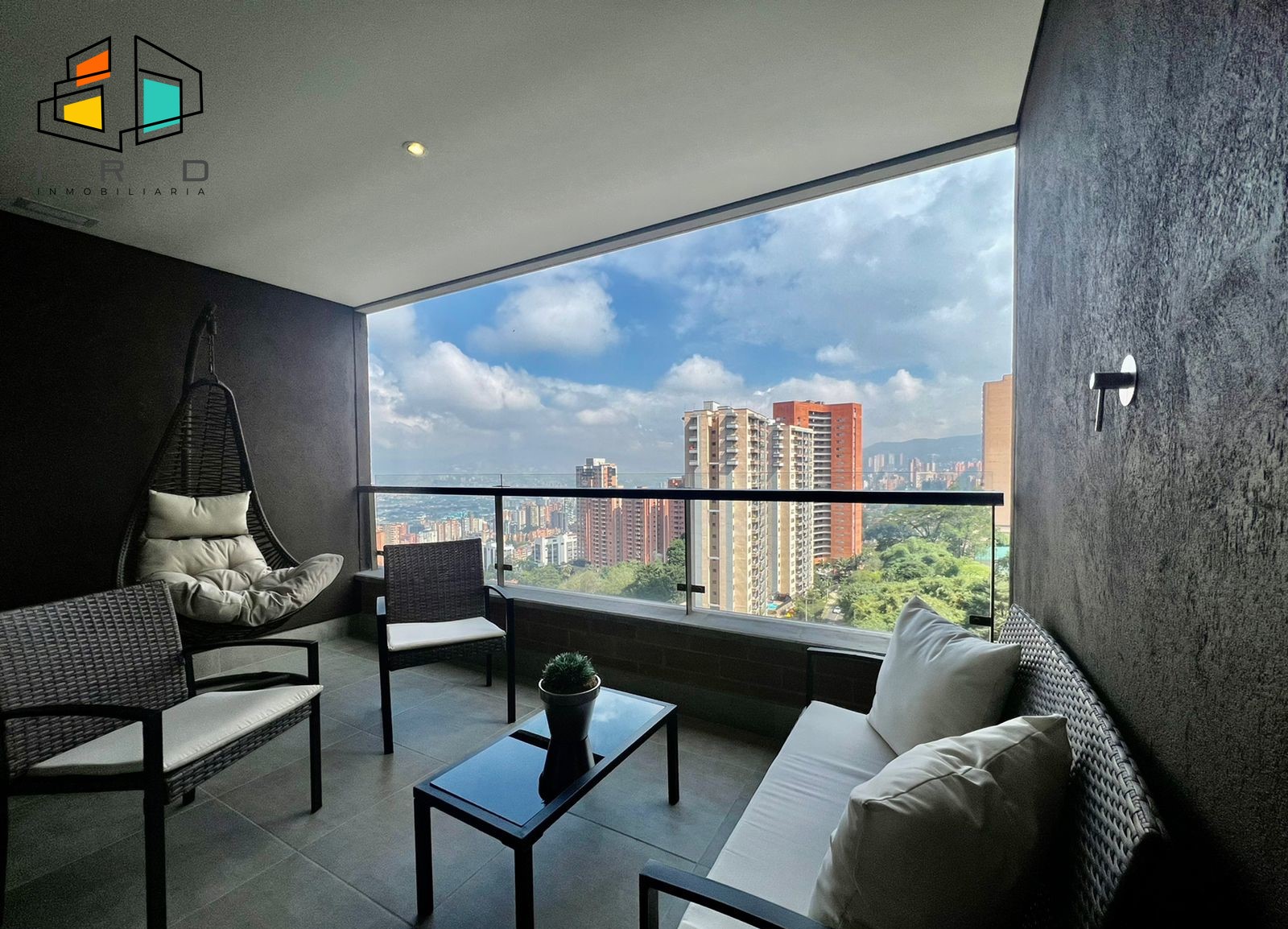 Apartamento en arriendo en El Poblado, Medellín, 90 m² · foto 15 de 24
