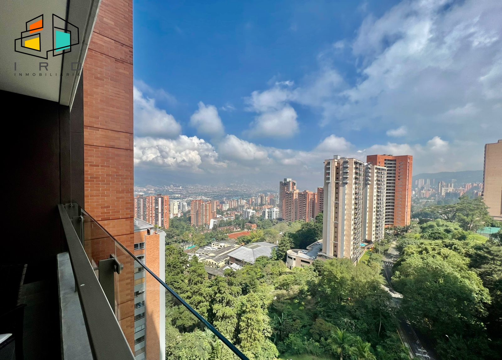 Apartamento en arriendo en El Poblado, Medellín, 90 m² · foto 22 de 24
