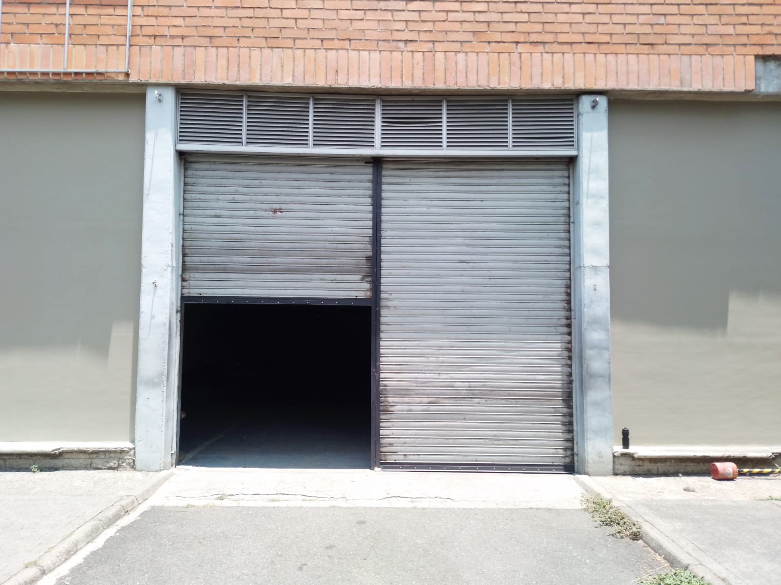 Bodega en arriendo en Caribe, Medellín, 328 m² · foto 6 de 6
