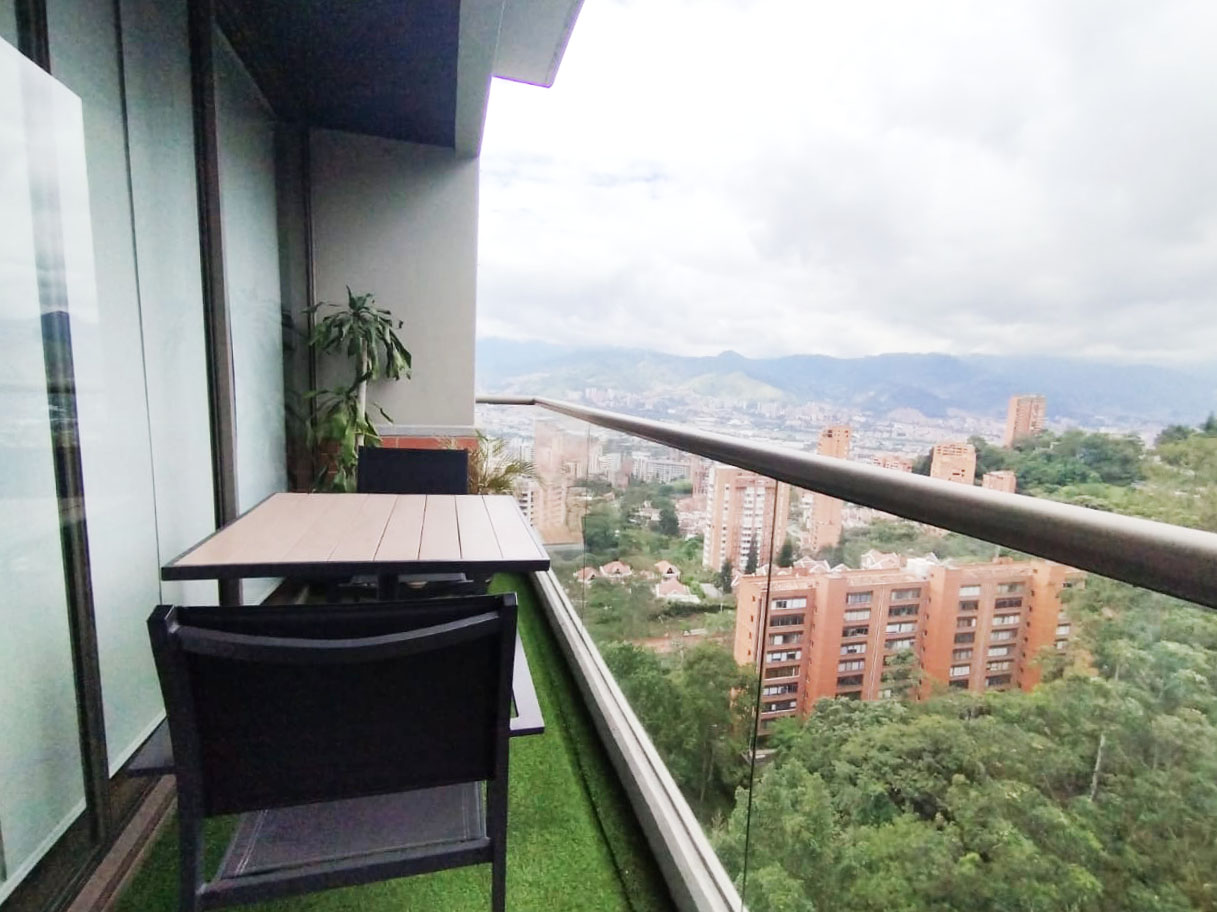 Apartamento de 2 alcobas en arriendo en El Poblado, Medellín, 80 m² · foto 15 de 16