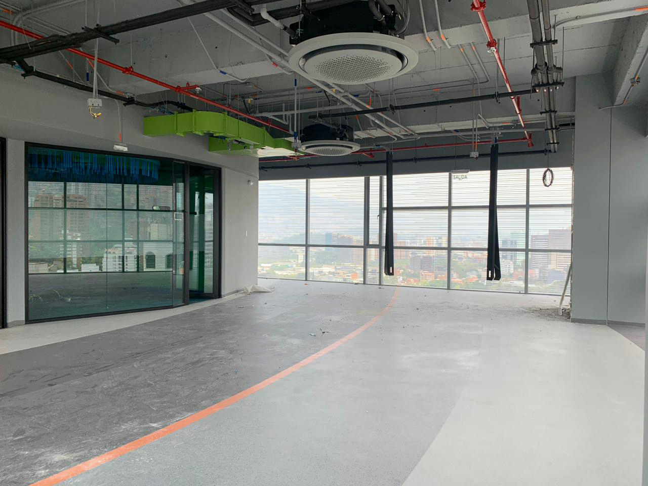 Oficina en arriendo en Patio Bonito, Medellín, 397 m² · foto 2 de 12