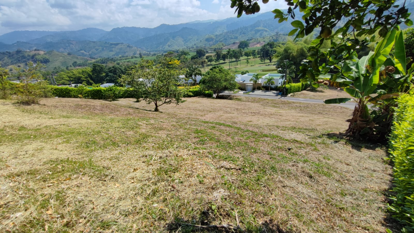 Lote en venta en El Rosario, Manizales, 1800 m² · foto 6 de 9