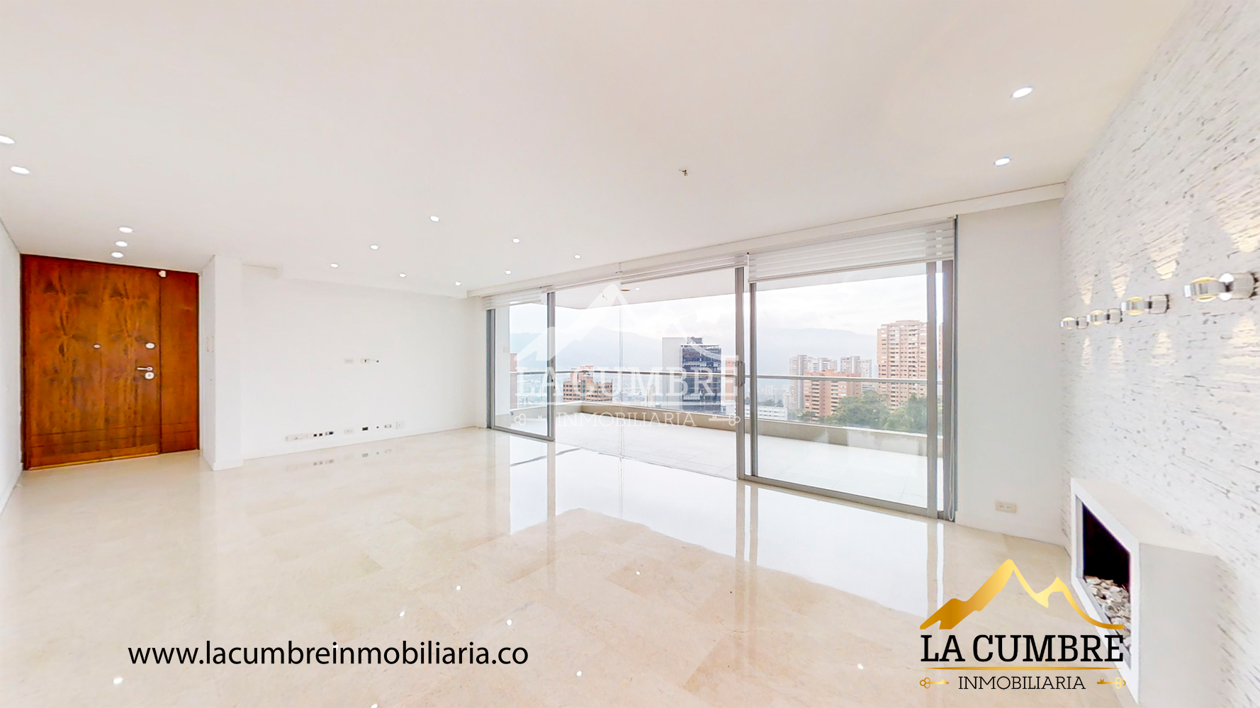 Apartamento de 3 alcobas en arriendo en El Tesoro, Medellín, 263 m² · foto 4 de 19