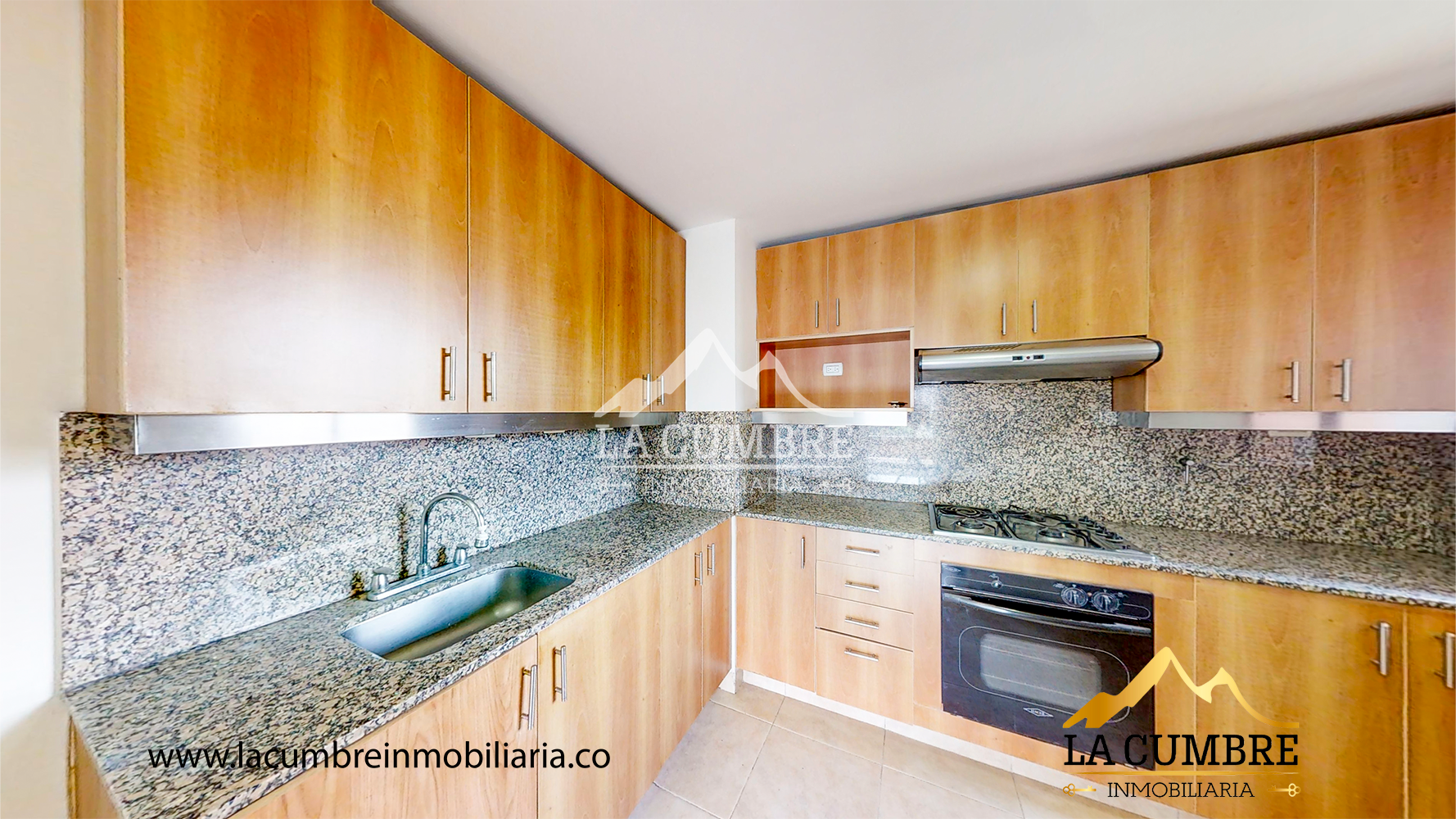 Apartamento de 3 alcobas en arriendo en Loma De Los Gonzalez, Medellín, 143 m² · foto 8 de 15
