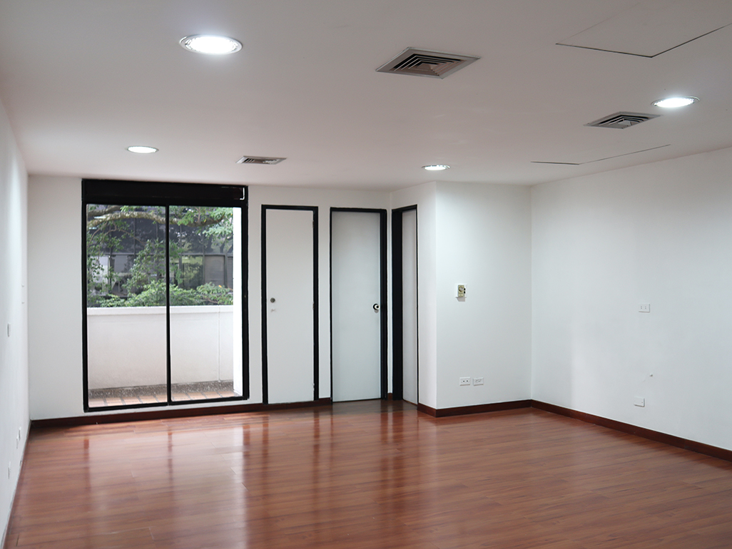Oficina en arriendo en Milla De Oro, Medellín, 38 m² · foto 6 de 11