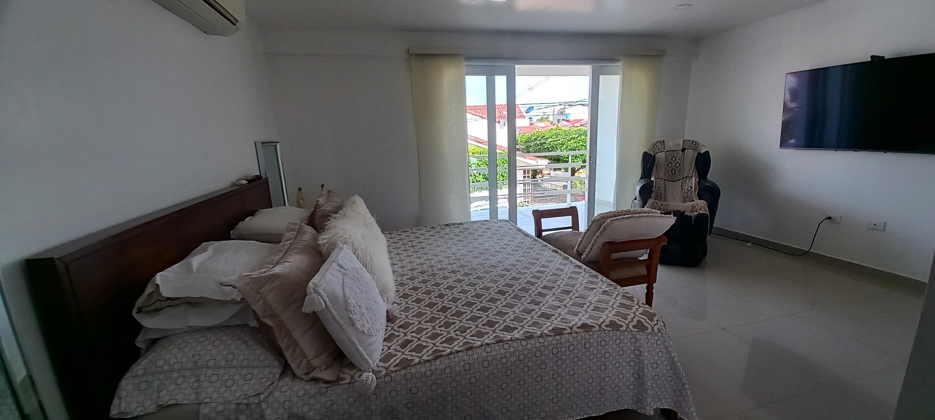 Casa de 5 alcobas en venta en Triangulo, Villavicencio, 240 m² · foto 18 de 24