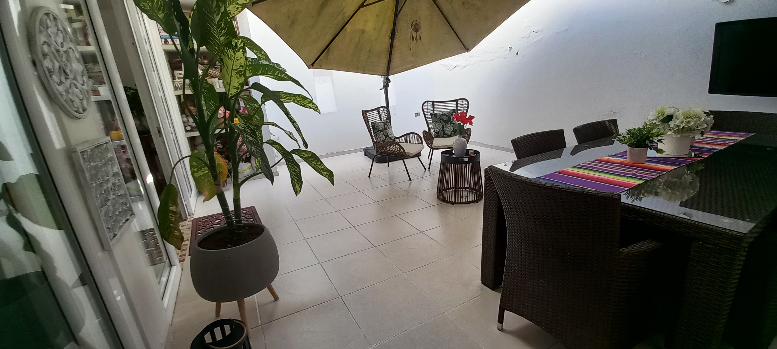 Casa de 5 alcobas en venta en Triangulo, Villavicencio, 240 m² · foto 3 de 24