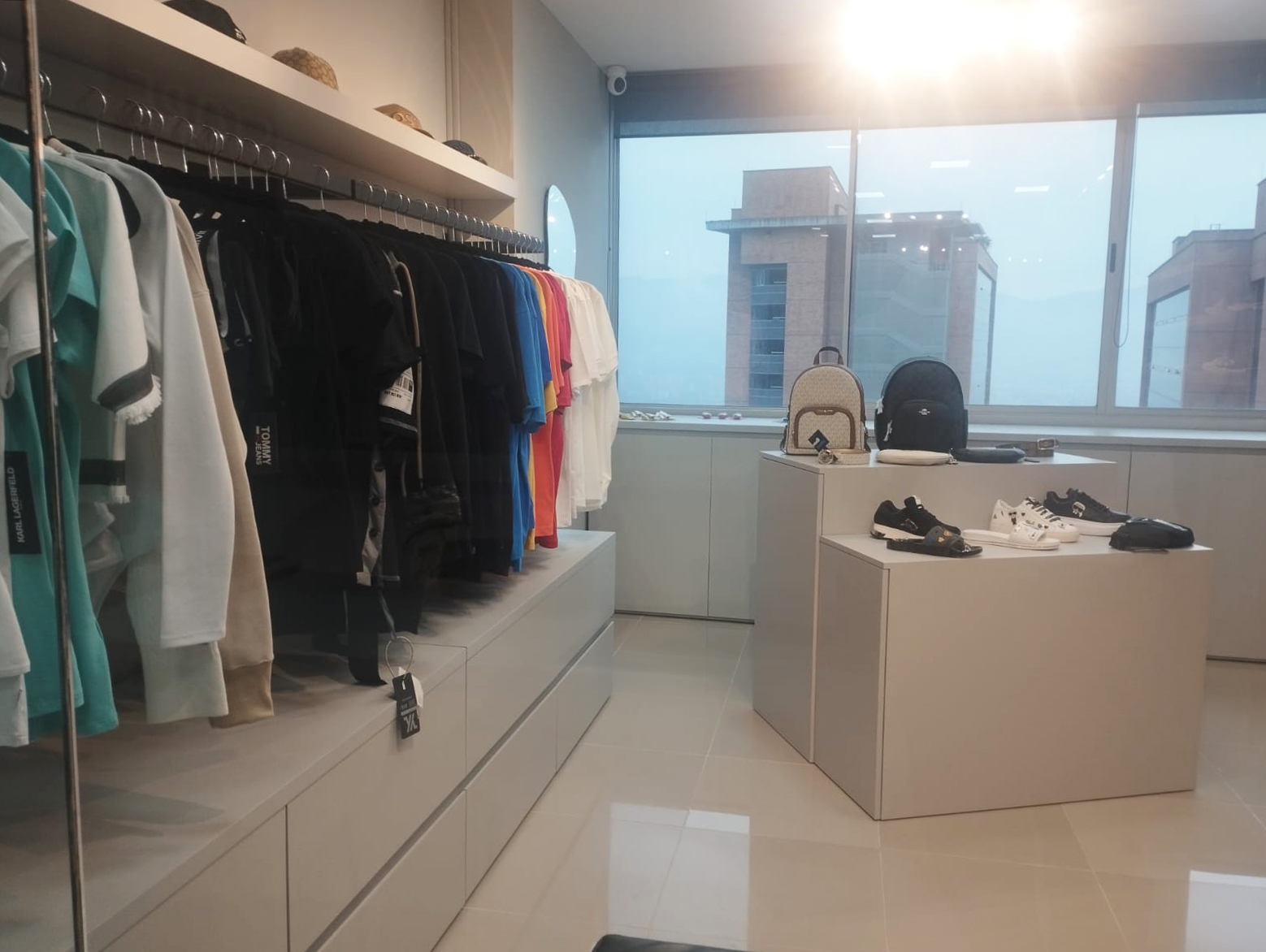 1BR Office in El tesoro (33 m²) for Sale - 3