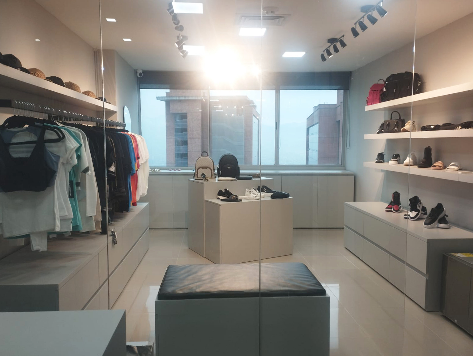 1BR Office in El tesoro (33 m²) for Sale - 4
