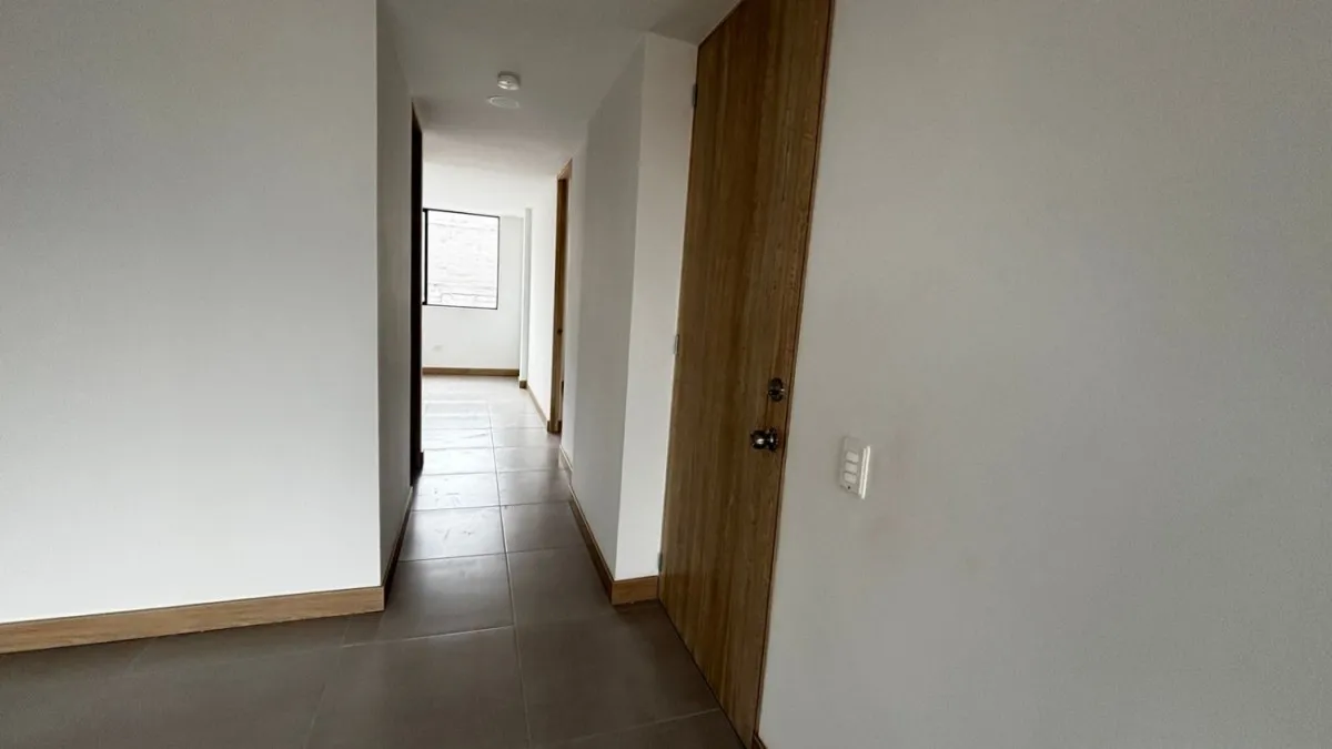 Apartamento en venta en Santa Lucia, Medellín · foto 3 de 15