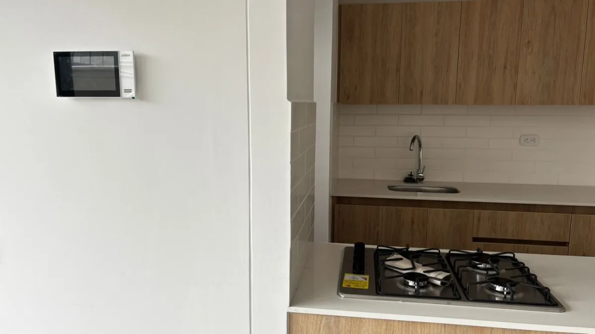 Apartamento en venta en Santa Lucia, Medellín · foto 9 de 15