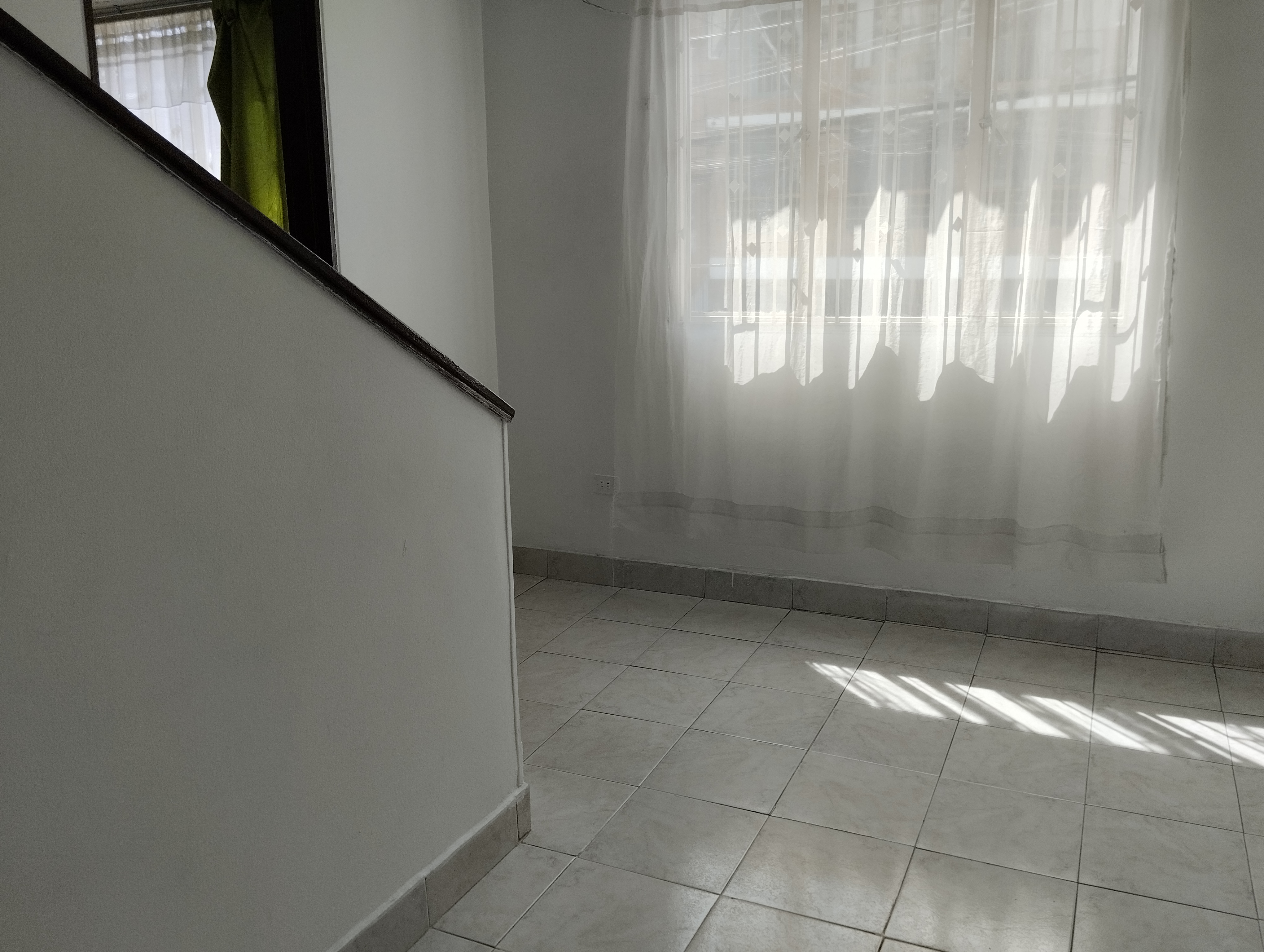 Casa de 11 alcobas en venta en Engativá, Bogotá, 354 m² · foto 13 de 16