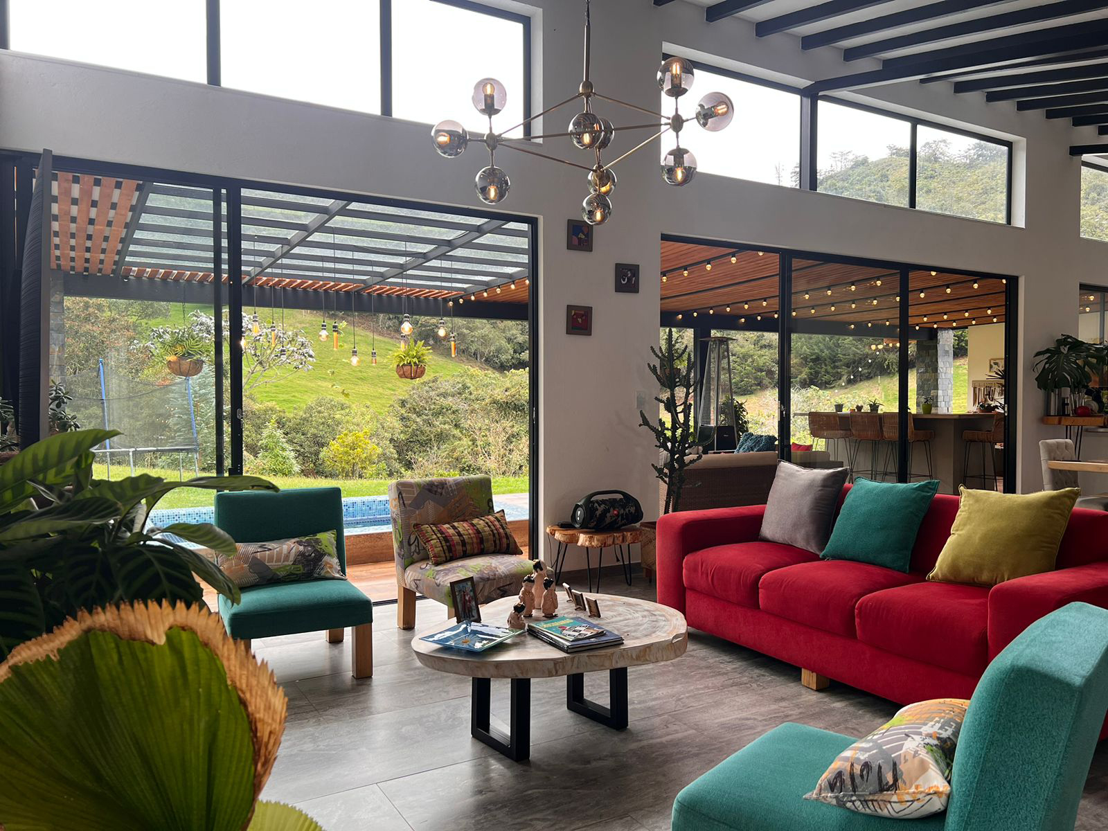 Casa de 3 alcobas en venta en La Ceja, 340 m² · foto 2 de 20