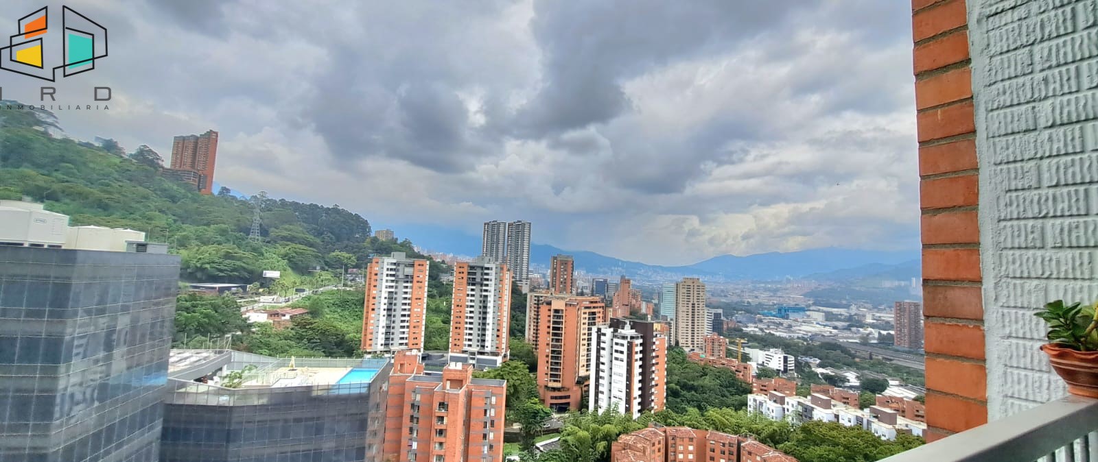 Apartamento de 3 alcobas en arriendo en San Diego, Medellín, 75 m² · foto 3 de 21