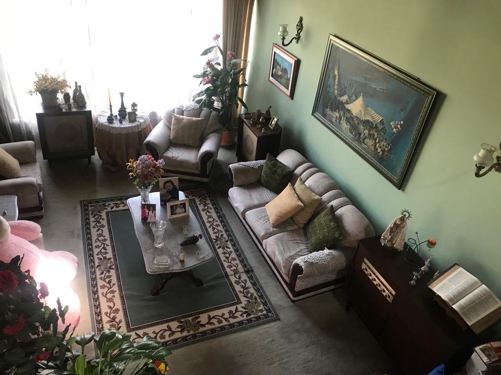 Casa de 4 alcobas en venta en Niza Norte, Bogotá, 280 m² · foto 3 de 24