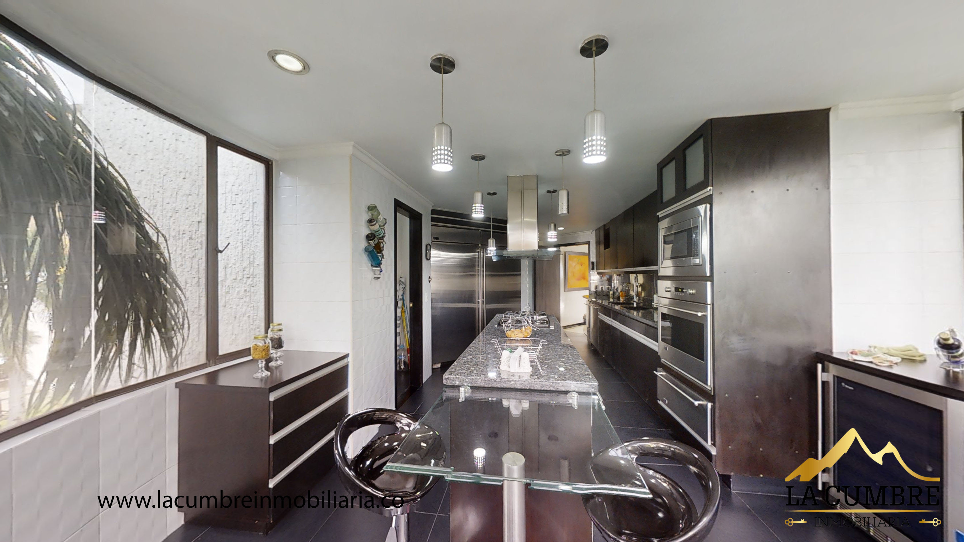 Apartamento en arriendo en El Poblado, Medellín · foto 6 de 18