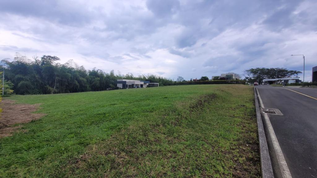 Lote en venta en Cerritos, Pereira, 2171 m² · foto 5 de 8