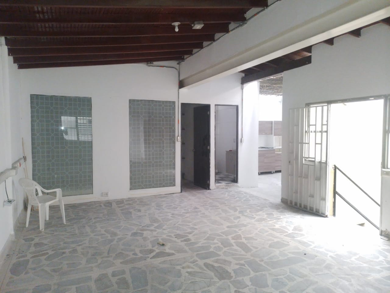Bodega en arriendo en Belén Fatima, Medellín, 220 m² · foto 3 de 11