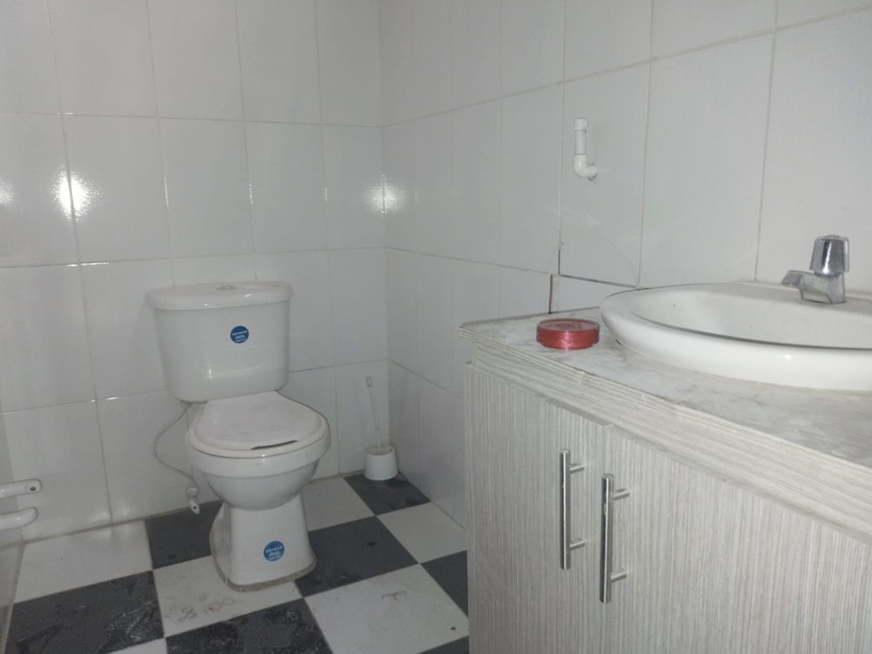 Bodega en arriendo en Belén Fatima, Medellín, 220 m² · foto 8 de 11