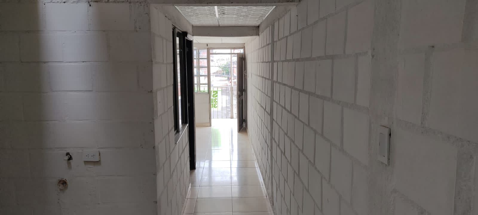 Casa de 8 alcobas en venta en Manuela Beltran, Cali, 205 m² · foto 6 de 8