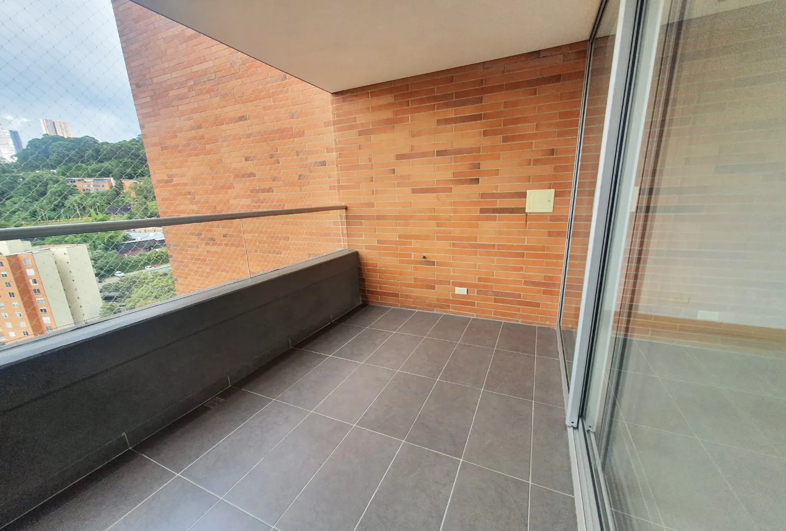 Apartamento en arriendo en Castropol, Medellín · foto 16 de 17
