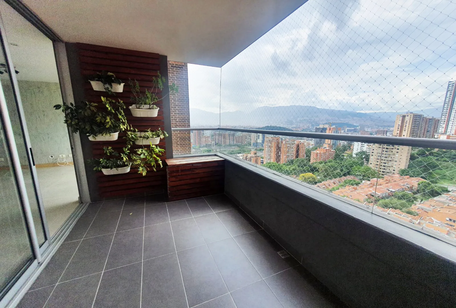 Apartamento en arriendo en Castropol, Medellín · foto 17 de 17