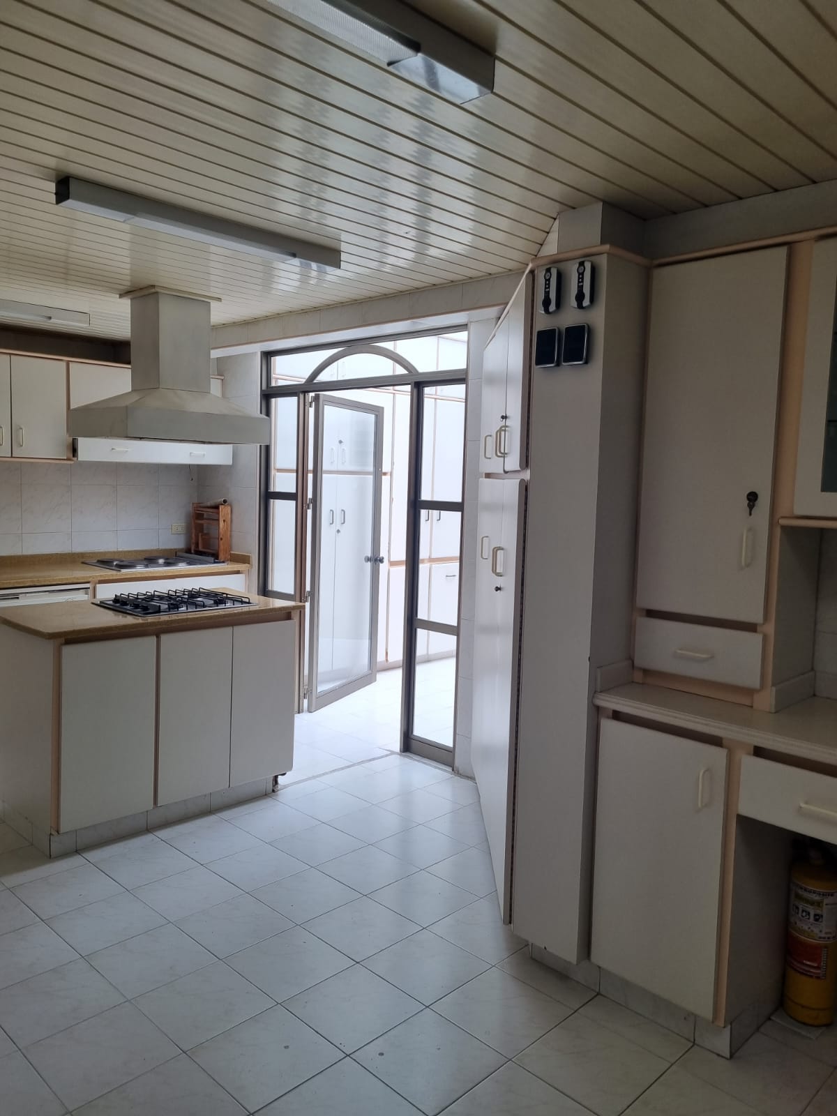 Casa en venta en Santa Barbara Alta, Bogotá · foto 9 de 24