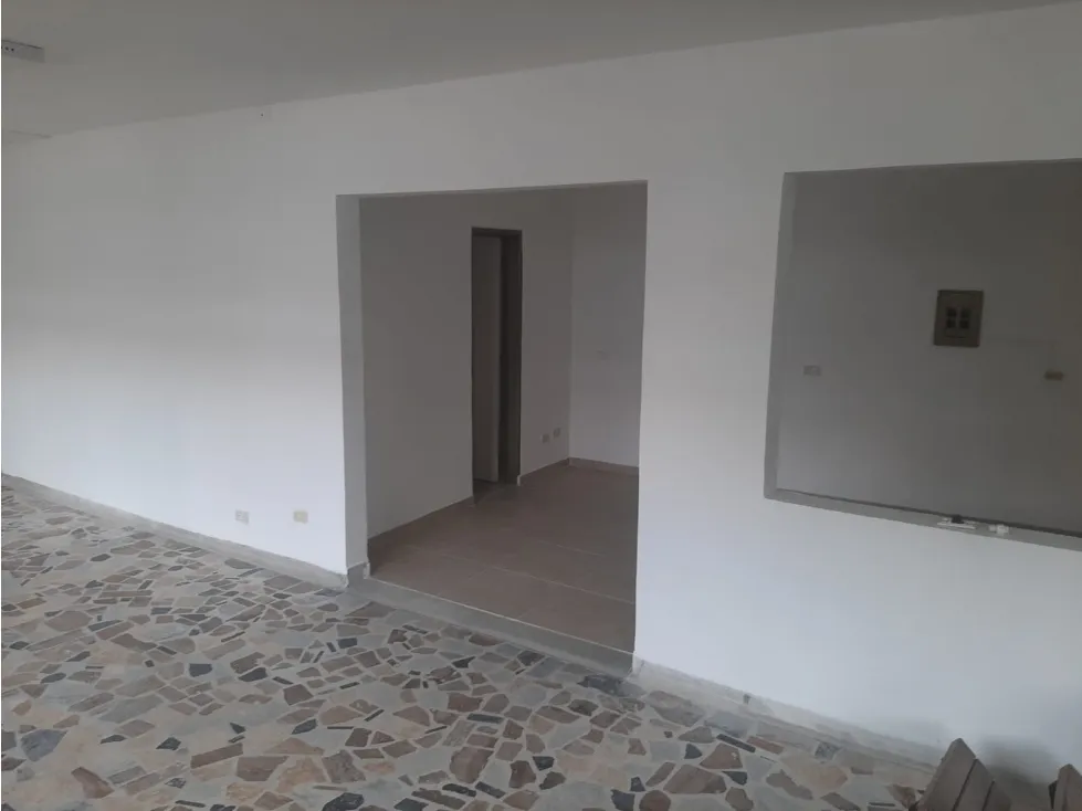 Local en arriendo en El Nogal, Armenia, 150 m² · foto 2 de 6