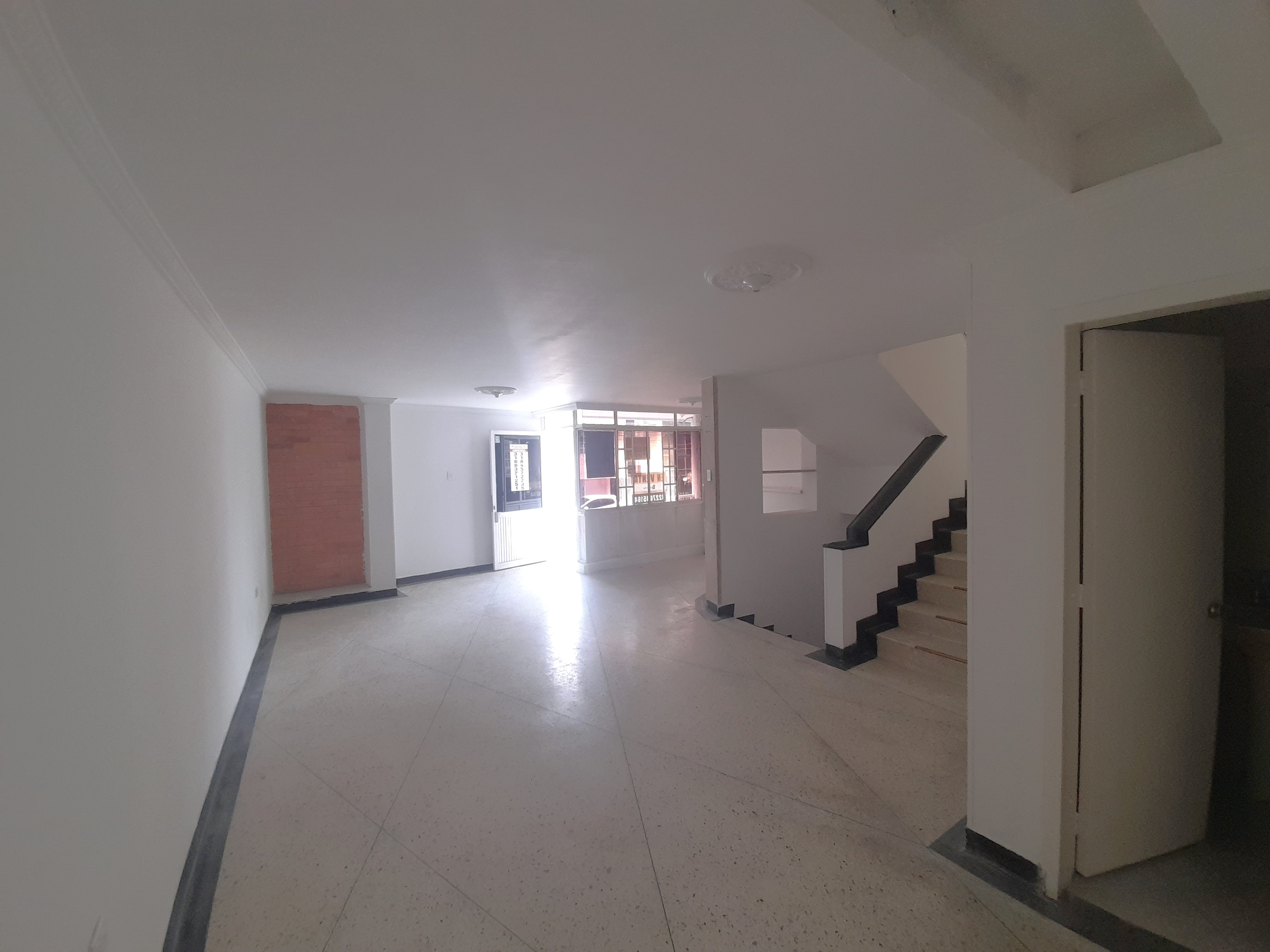 Casa de 6 alcobas en venta en Cabecera Del Llano, Bucaramanga, 279 m² · foto 2 de 24