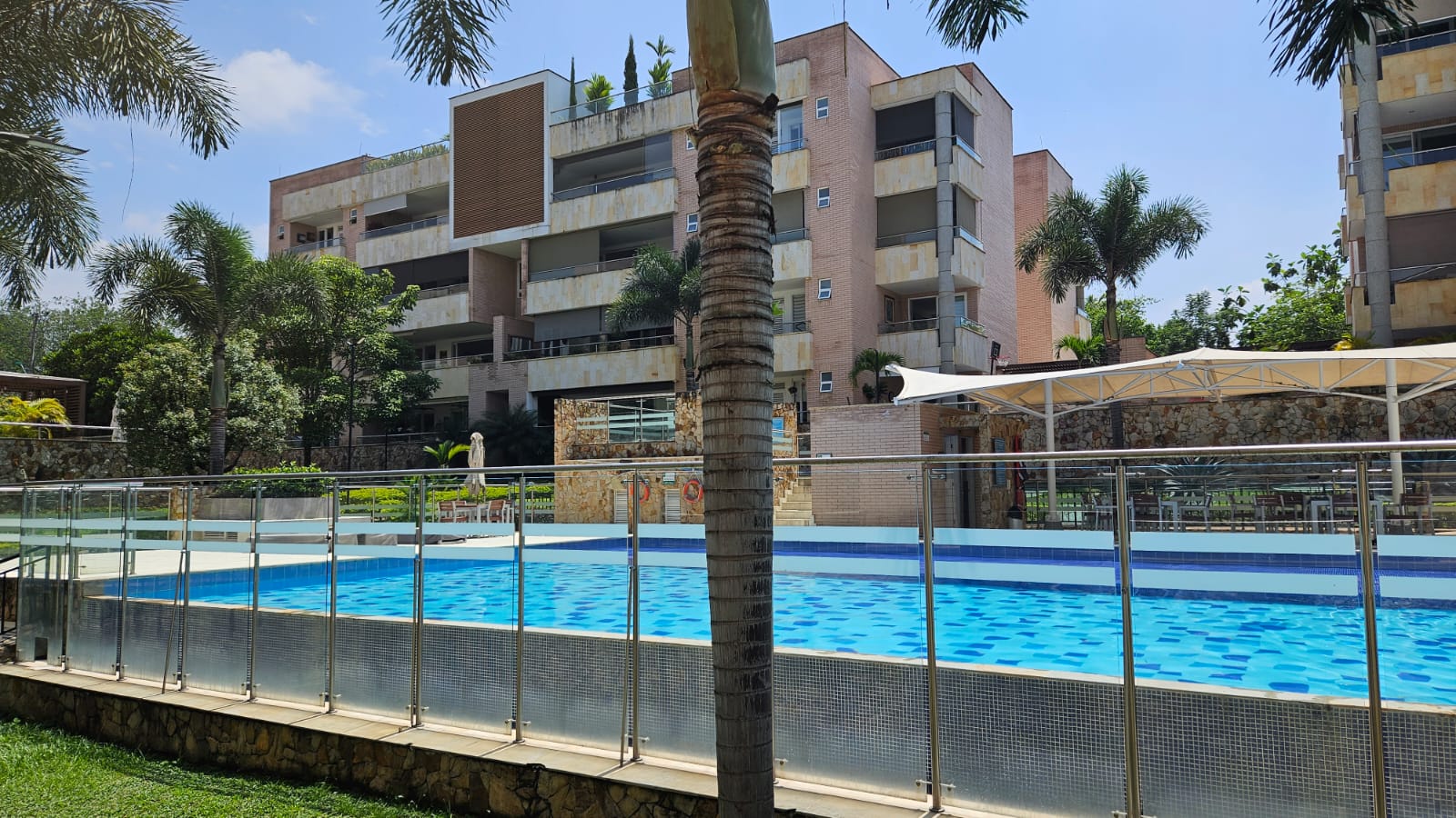 Apartamento de 3 alcobas en venta en Pance, Cali, 330 m² · foto 12 de 24