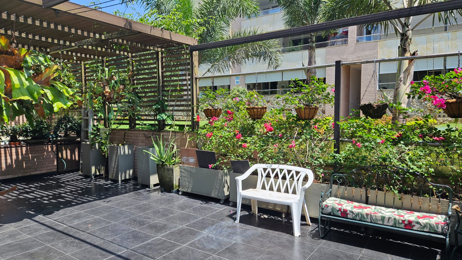 Apartamento de 3 alcobas en venta en Pance, Cali, 330 m² · foto 3 de 24