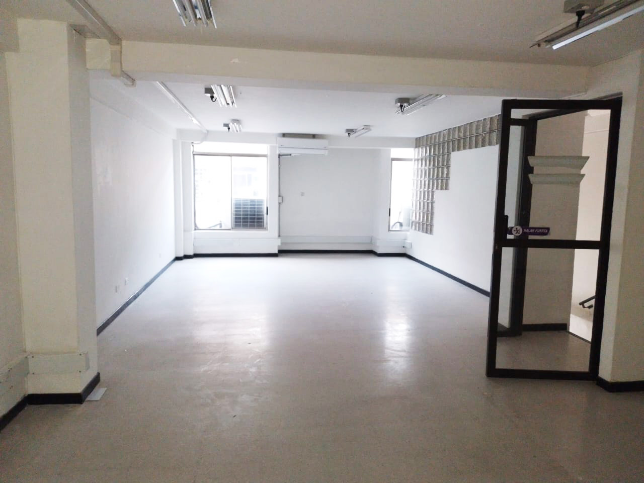 Bodega en arriendo en Cristo Rey, Medellín, 280 m² · foto 10 de 18