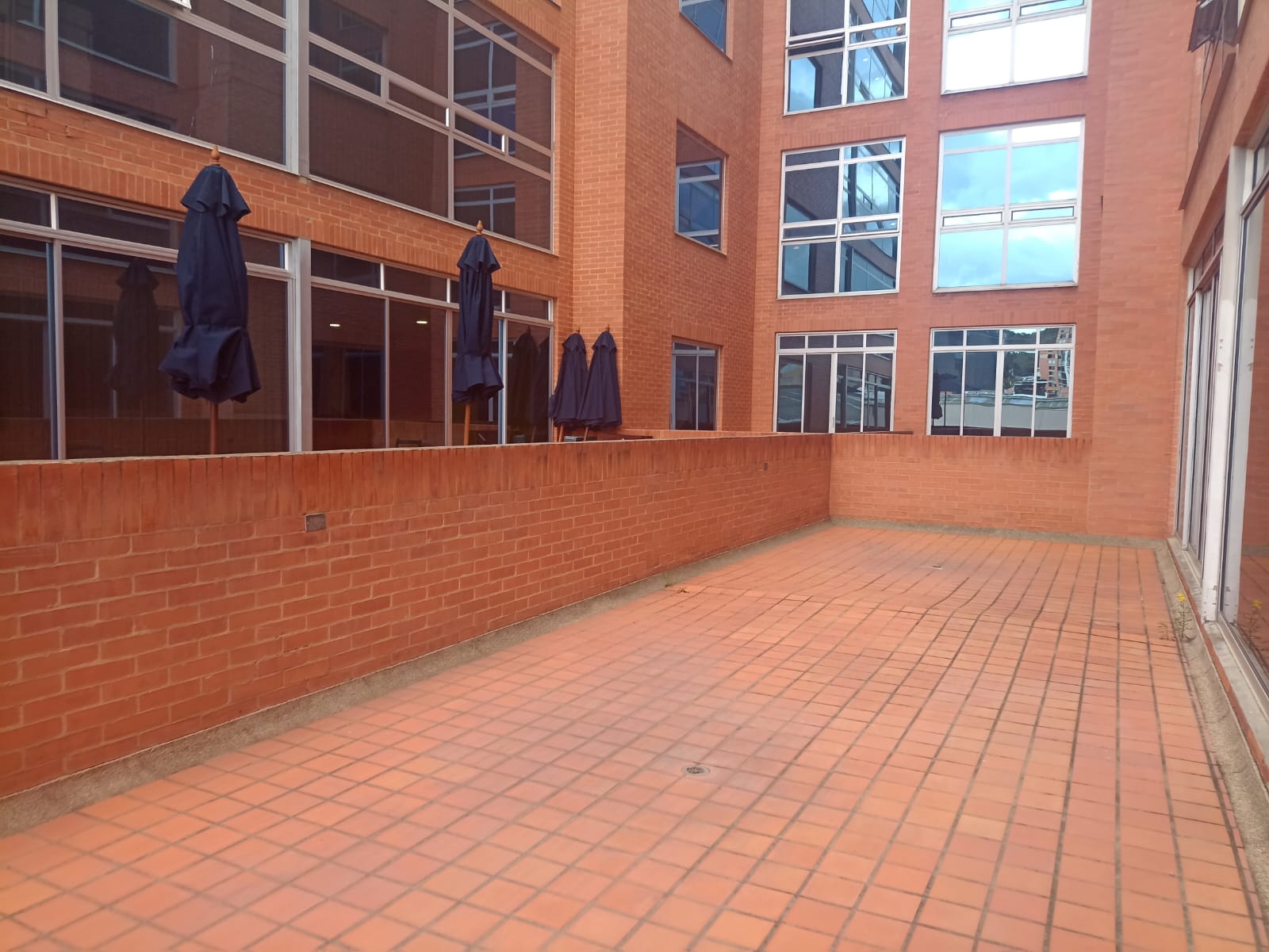 Oficina en venta en Tunja, Tunja, 54 m² · foto 2 de 12