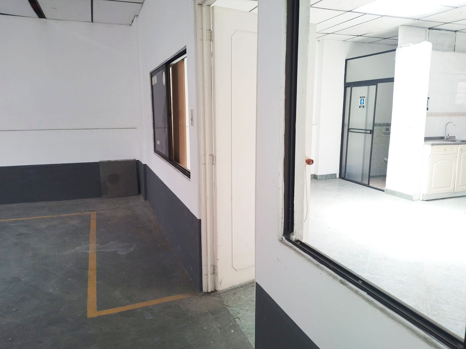 Bodega en arriendo en Noel, Medellín, 200 m² · foto 17 de 18