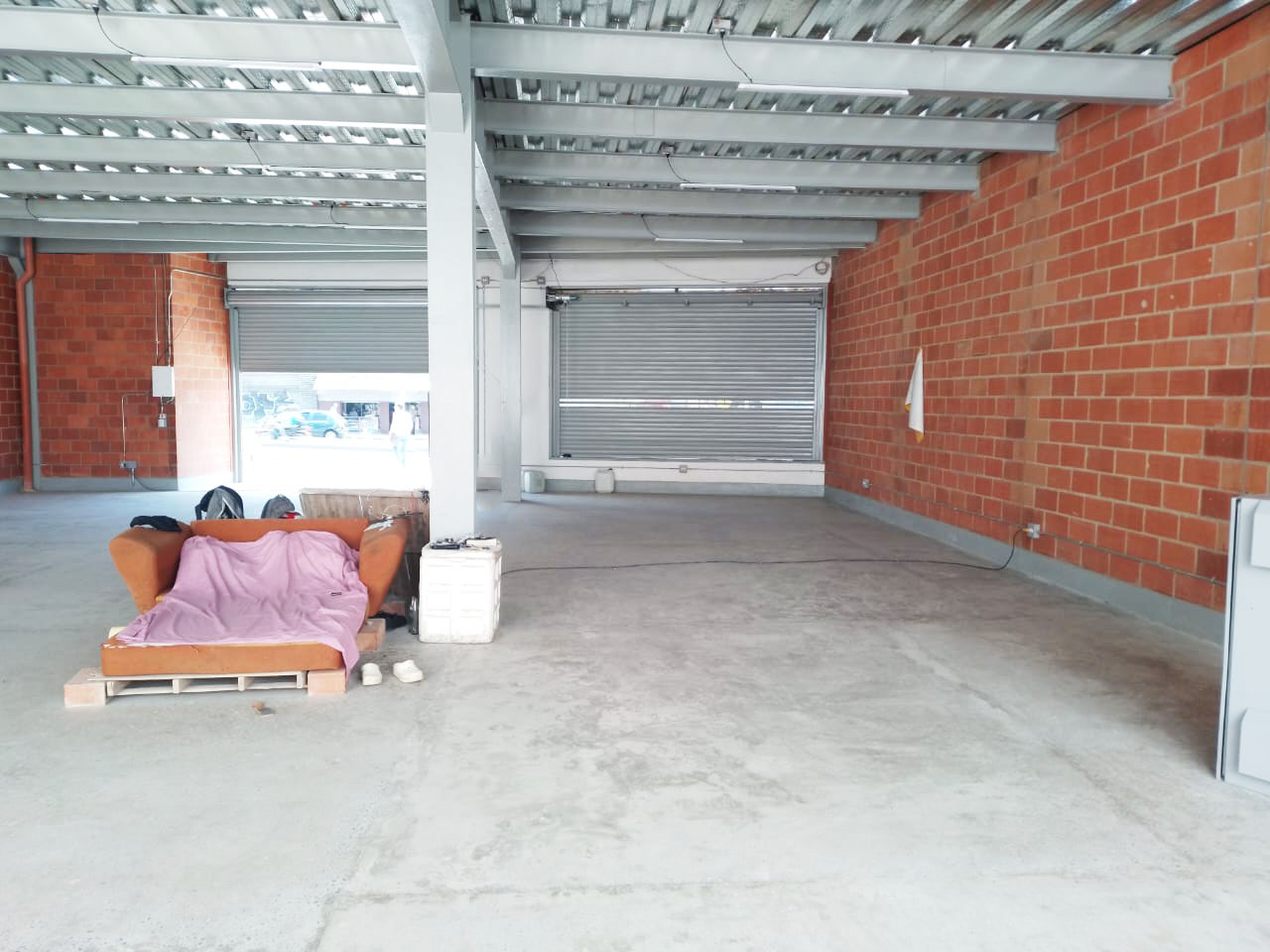 Local en arriendo en Simon Bolivar, Medellín, 320 m² · foto 10 de 14