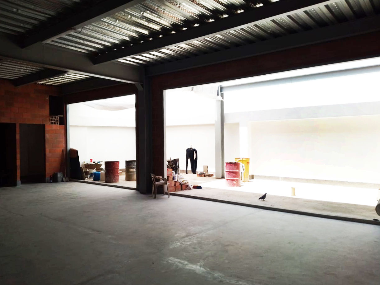 Local en arriendo en Simon Bolivar, Medellín, 320 m² · foto 2 de 14