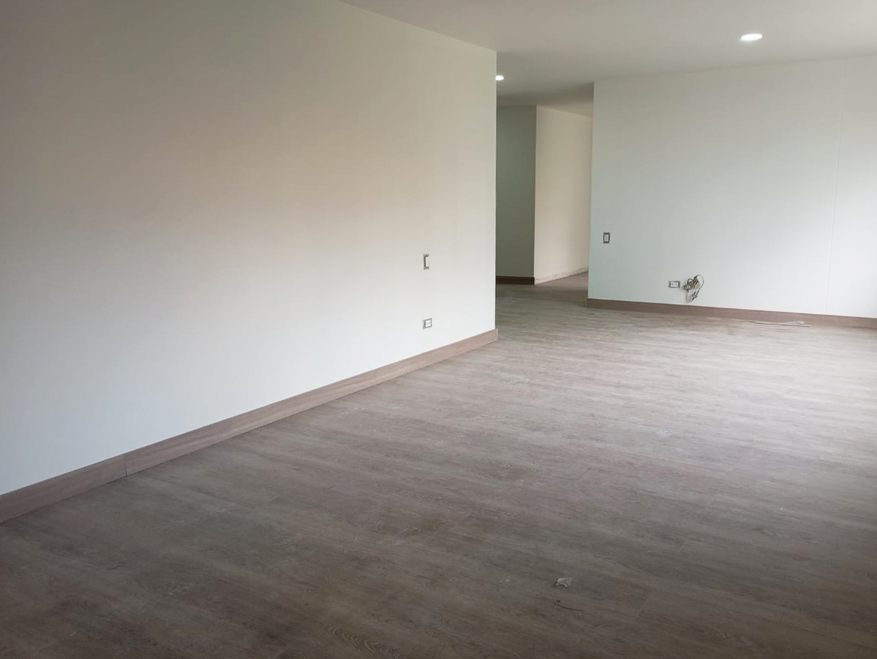 Apartamento en arriendo en Los Balsos No.2, Medellín · foto 3 de 16
