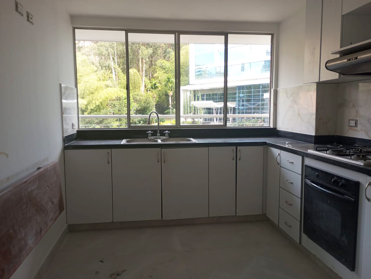 Apartamento en arriendo en Los Balsos No.2, Medellín · foto 6 de 16