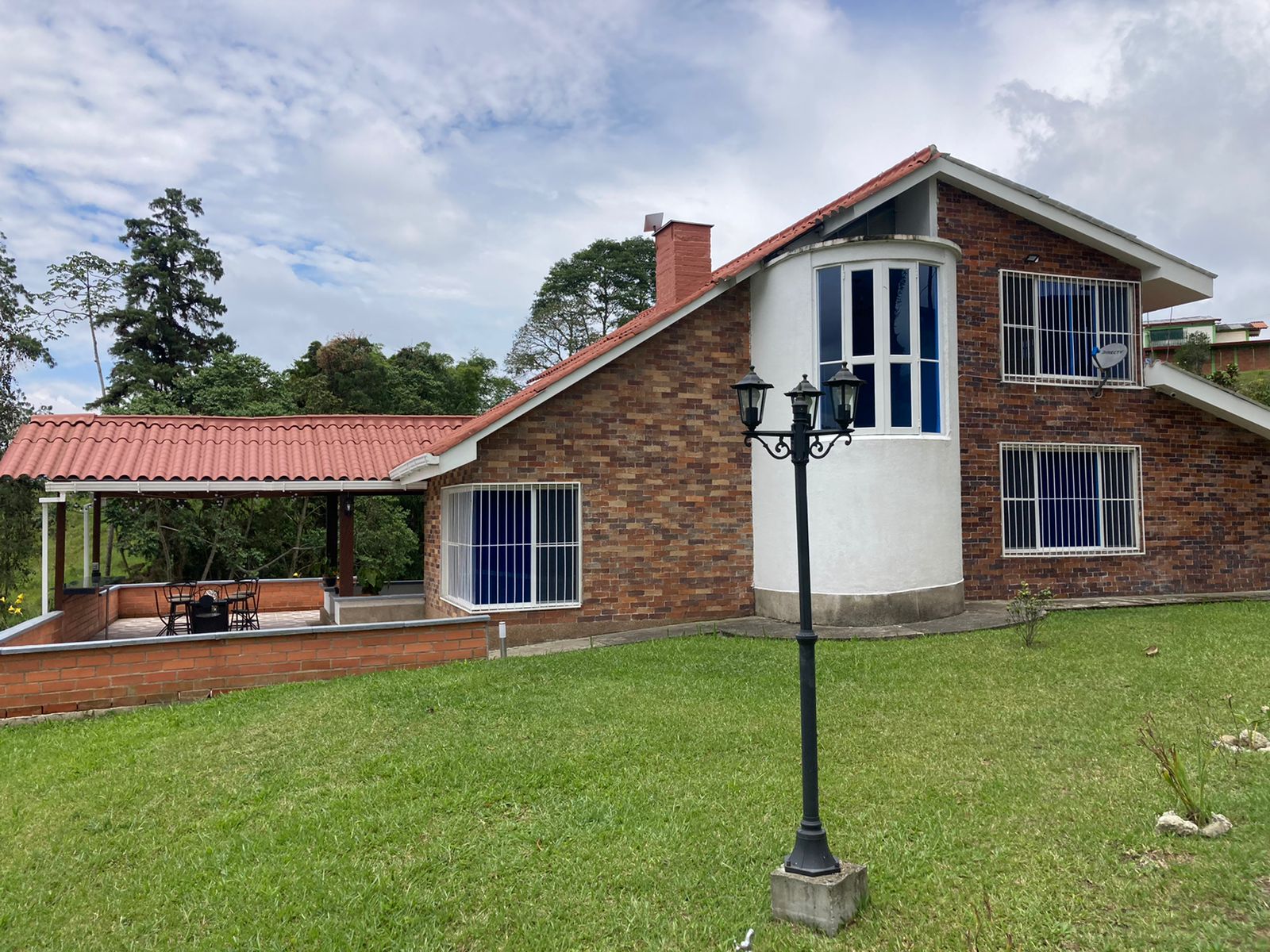 Casa en venta en Tribunas Corcega, Pereira · foto 2 de 22