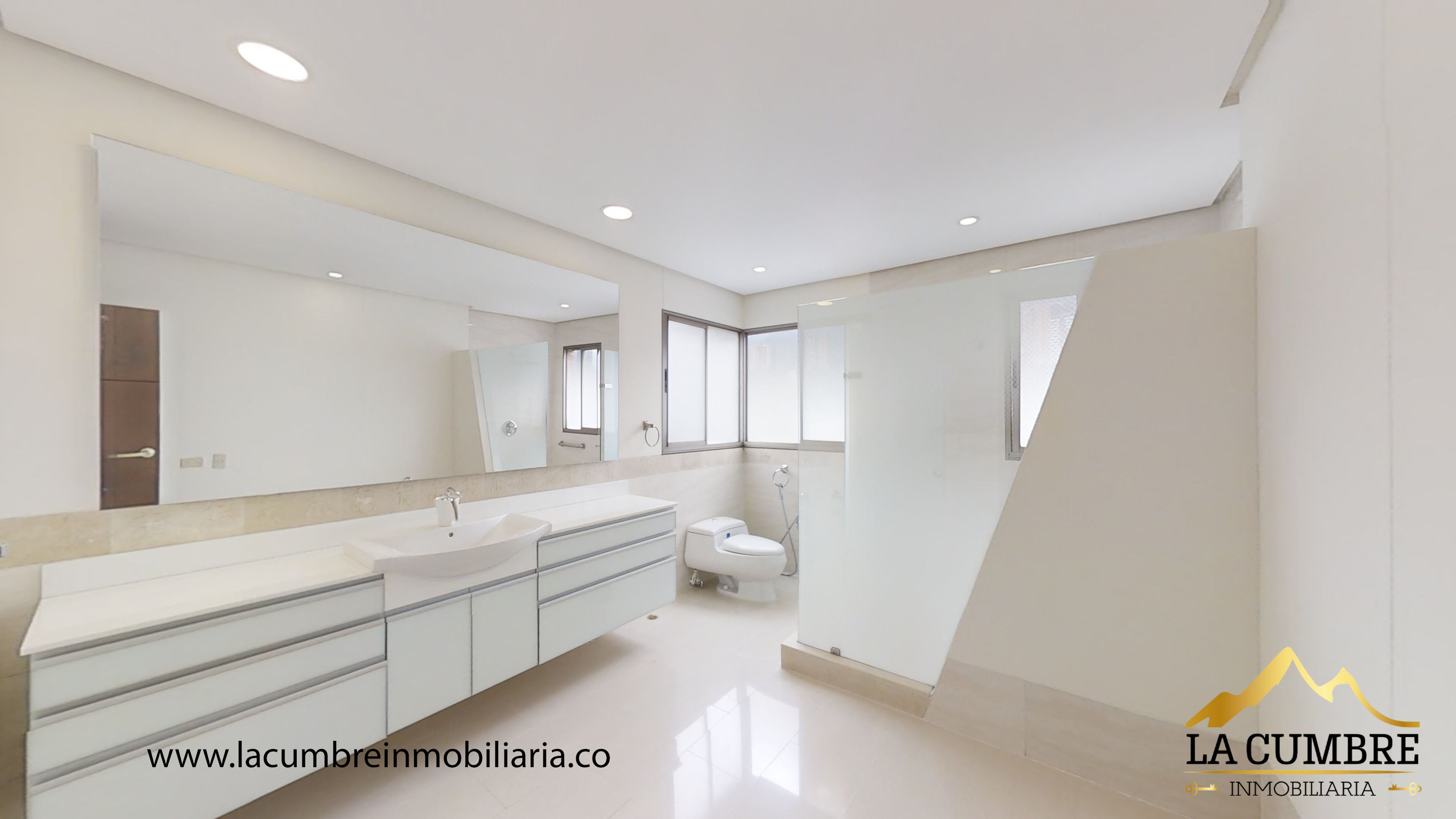 Apartamento en venta en El Poblado, Medellín · foto 18 de 19